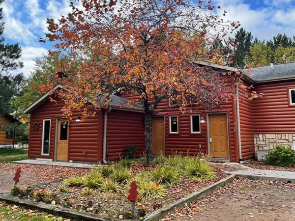 Red Pines Resort & Suites