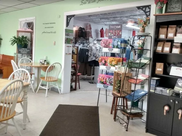 Kayla's Kitchen & Closet